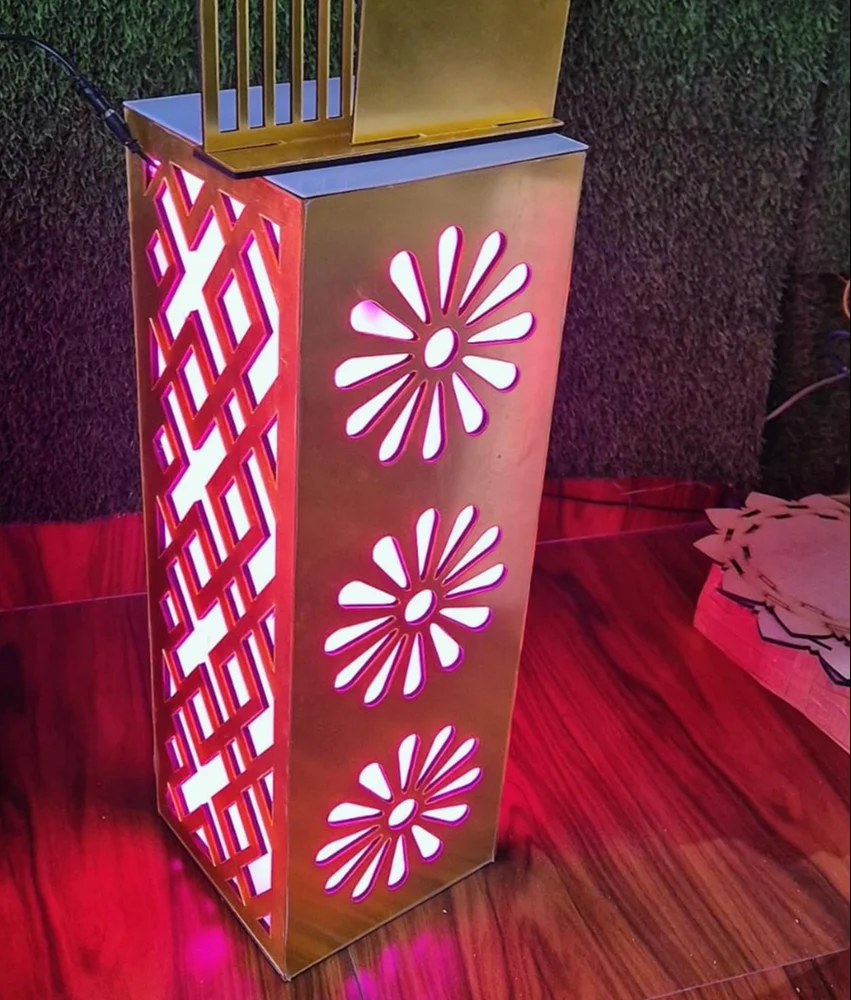 Acrylic LED Pillar 24 Inch – Mirror Finish Event Decor - Image 3